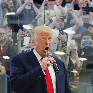 U.S. Republican presidential candidate Donald Trump speaks to supporters during a campaign rally at Mid-Hudson Civic Center in Poughkeepsie, New York April 17, 2016. (Eduardo Munoz/Reuters)